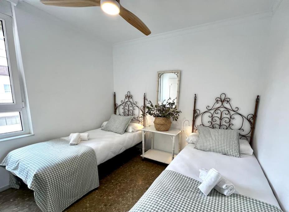 Playamar Deluxe Pool & Sinese Design Homes Apartamento